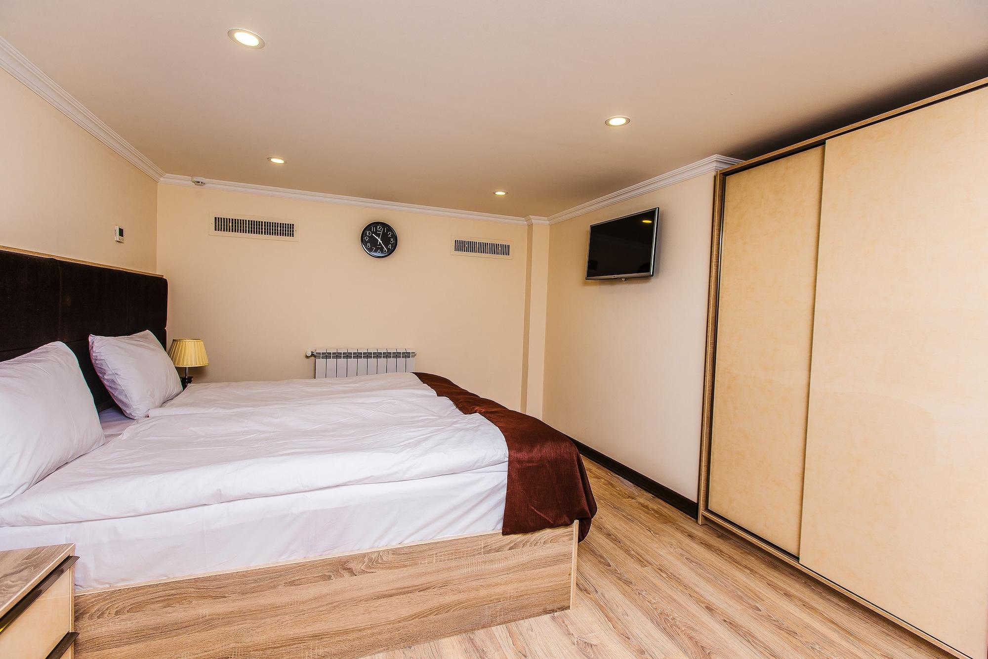 Deluxe City Hotel Баку Екстериор снимка