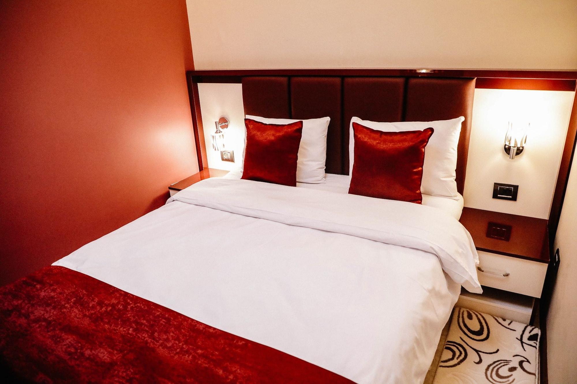 Deluxe City Hotel Баку Екстериор снимка