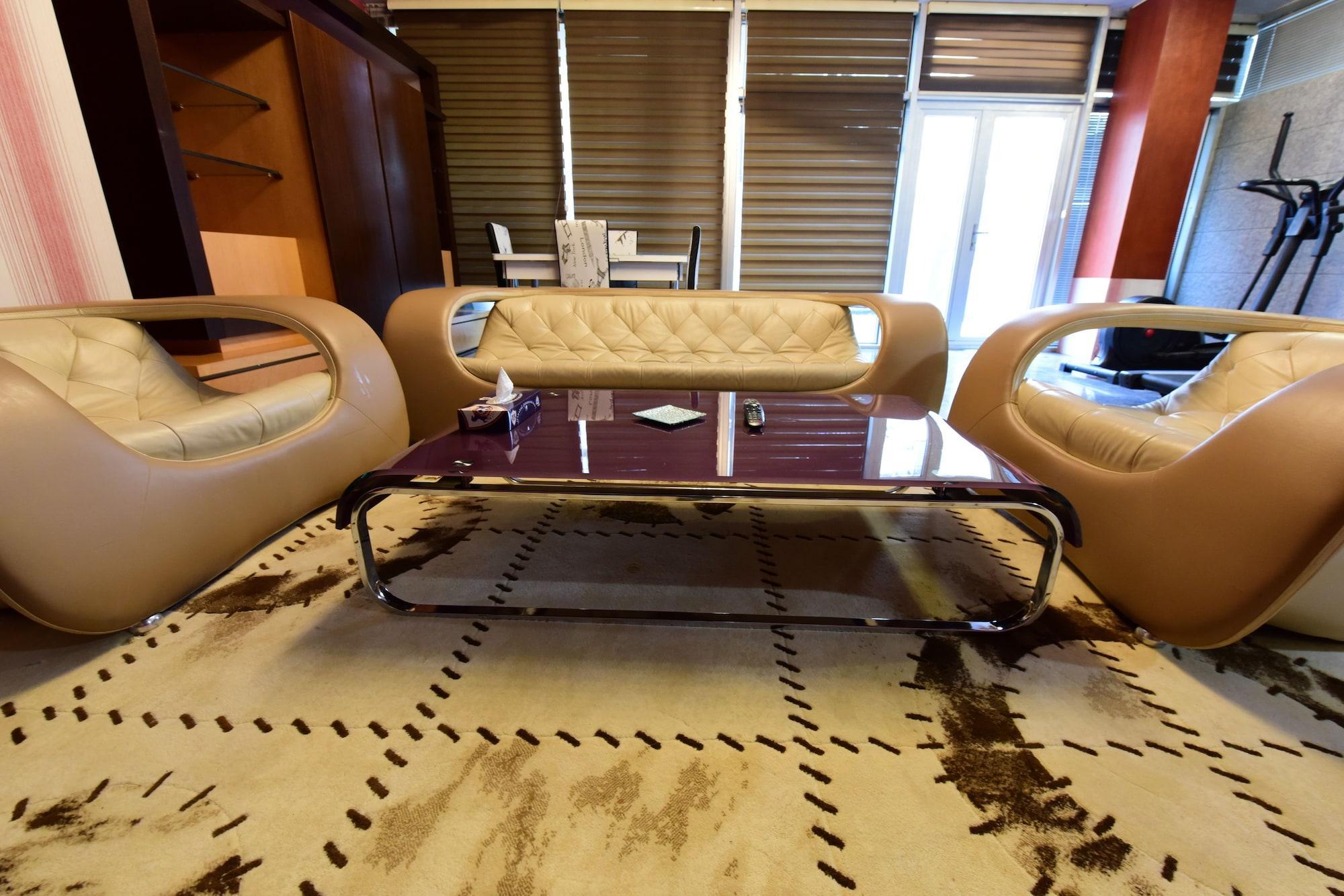 Deluxe City Hotel Баку Екстериор снимка