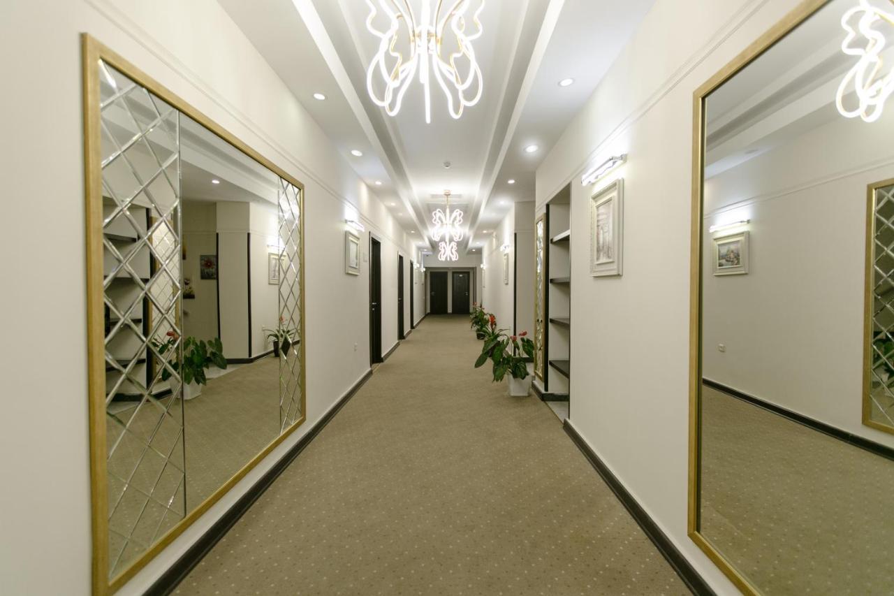 Deluxe City Hotel Баку Екстериор снимка