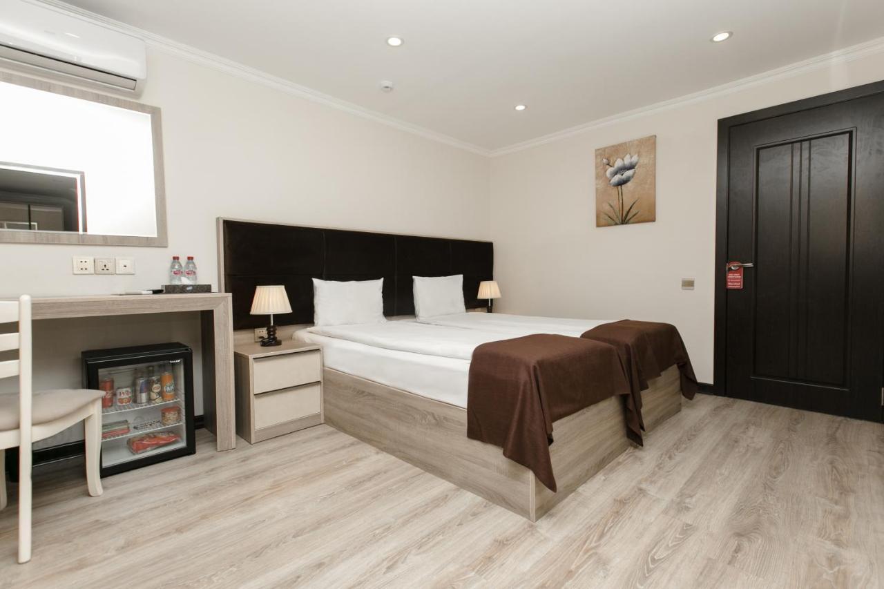 Deluxe City Hotel Баку Екстериор снимка