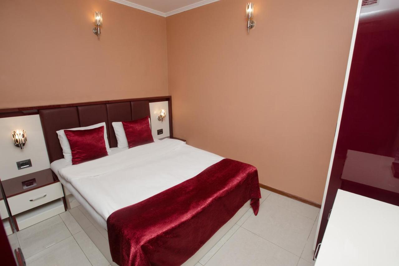 Deluxe City Hotel Баку Екстериор снимка