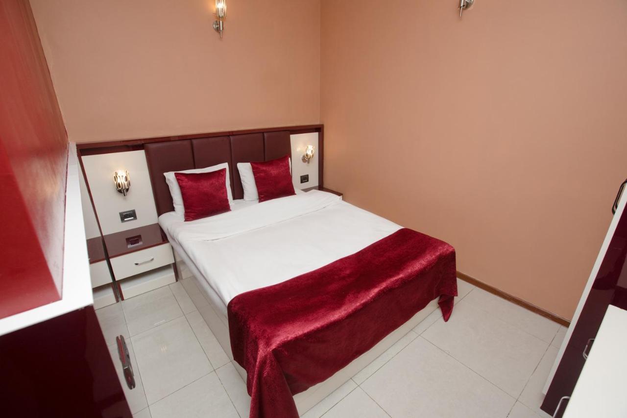 Deluxe City Hotel Баку Екстериор снимка